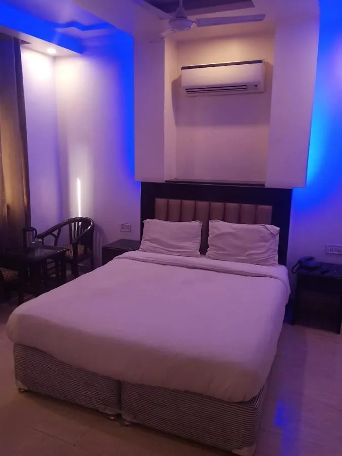 Hotel Ashirwad Deluxe Delhi   Delhi (National Capital Territory of India)