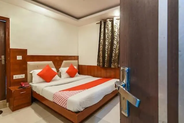 Hotel Ashirwad Deluxe Delhi  2*, Delhi (National Capital Territory of India) India