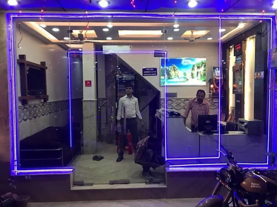 Hotel Ashirwad Deluxe Delhi  2*, Delhi (National Capital Territory of India)