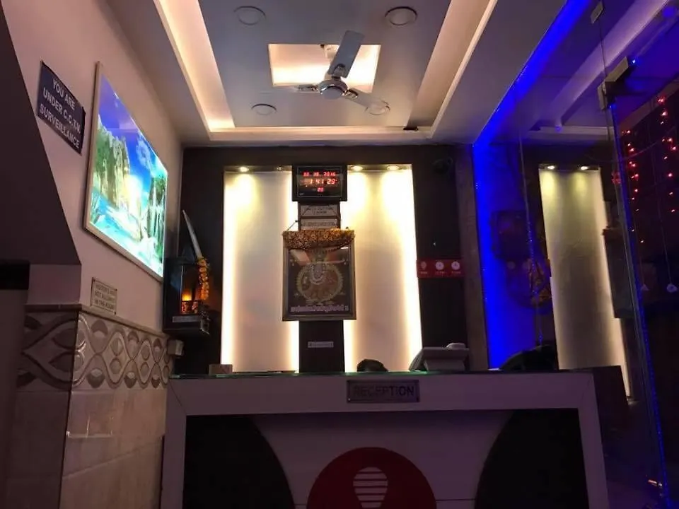 Hotel Ashirwad Deluxe Delhi