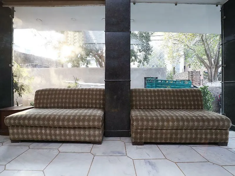 Hotel Ashirwad Deluxe Delhi  2*, Delhi (National Capital Territory of India)